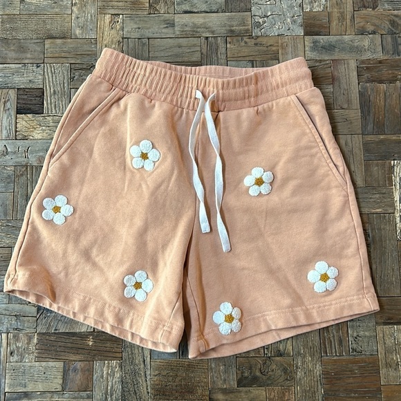 Current Air Embroidered Daisy Shorts Size XS - Picture 1 of 9